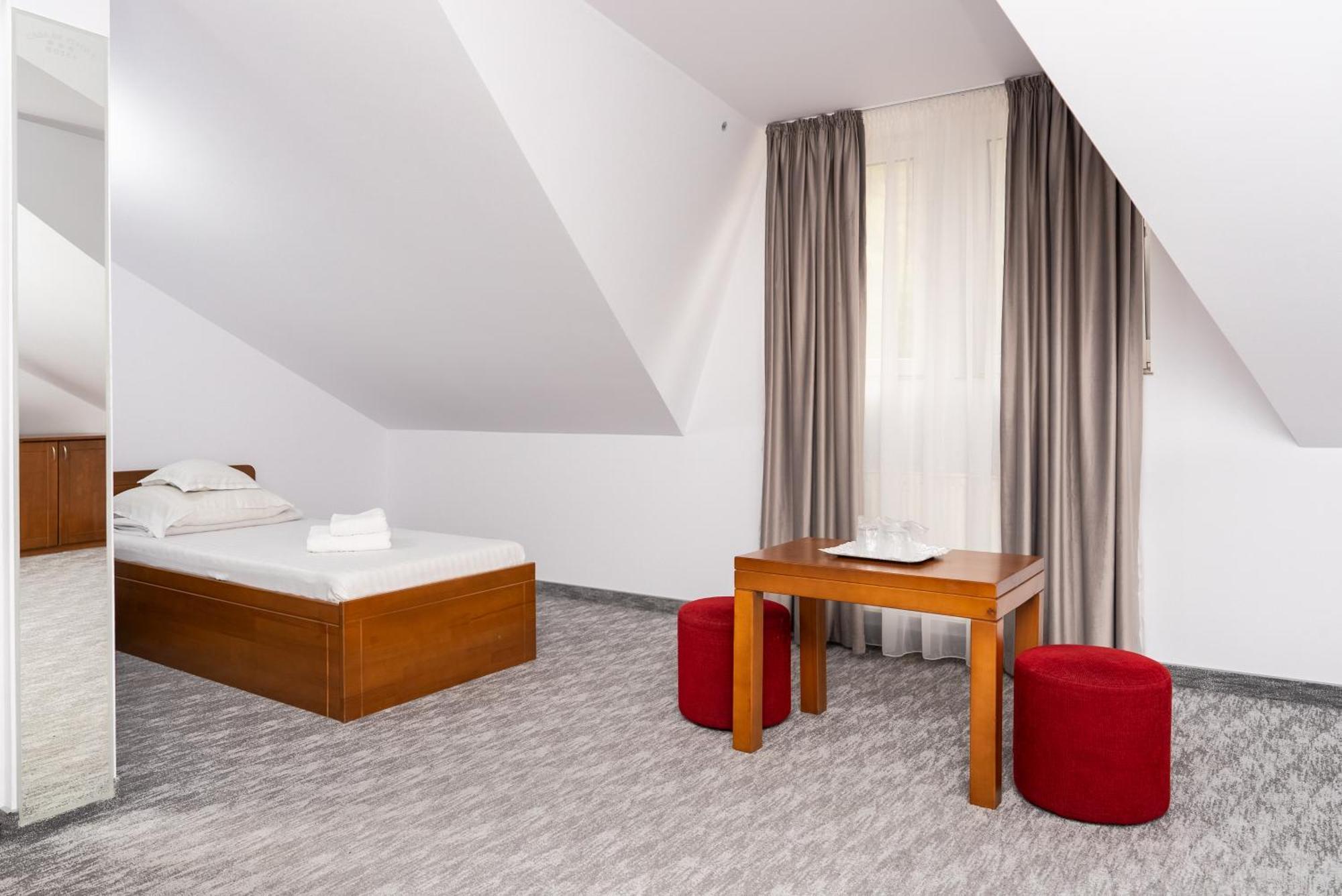 Hotel Casa De Piatra Șcheia Kültér fotó