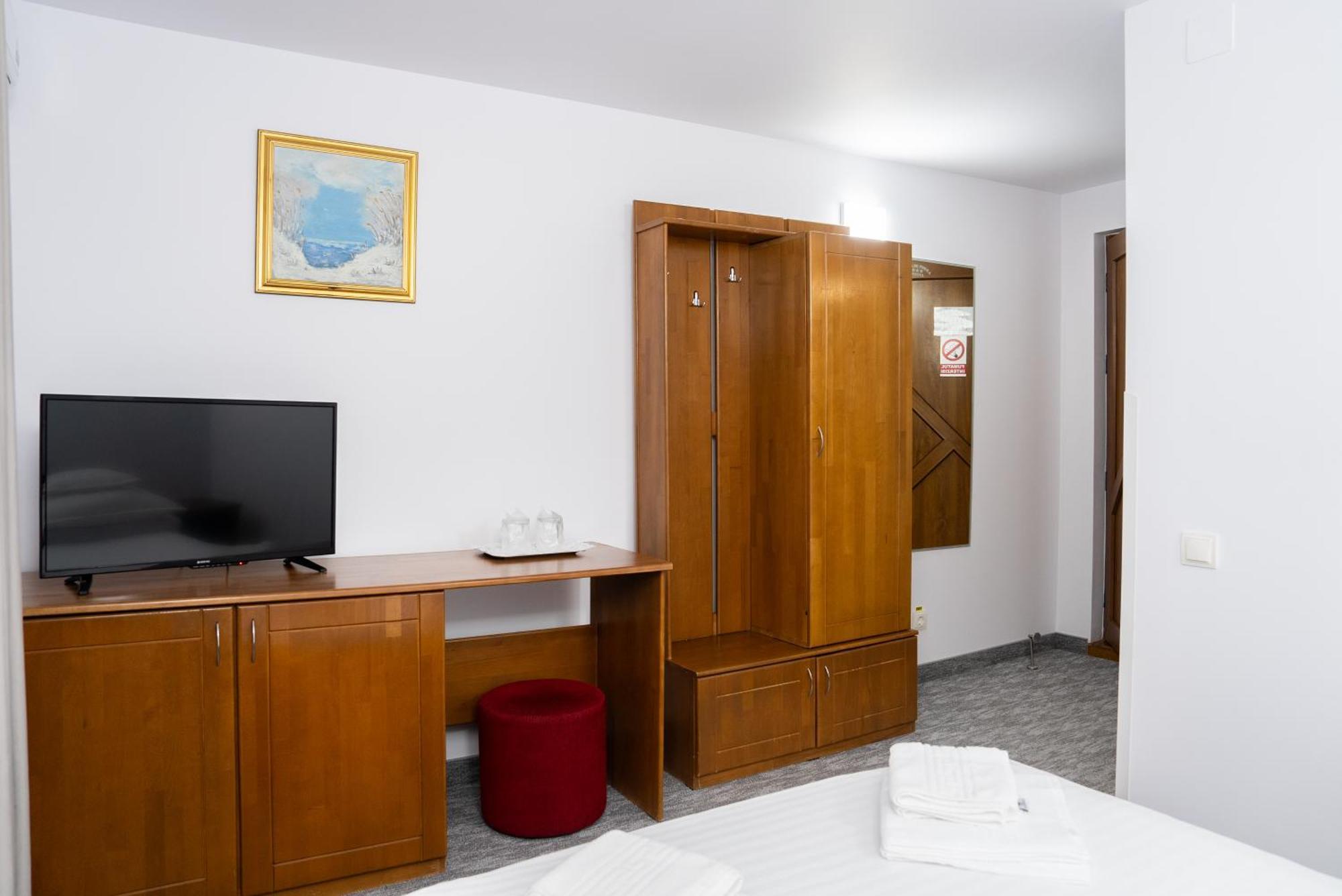 Hotel Casa De Piatra Șcheia Kültér fotó